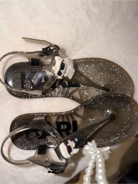 Karl Lagerfeld Kids Glitter Jelly Sandals in Metallic Silver
